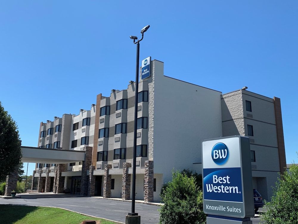Best Western Knoxville Suites - Downtown 1