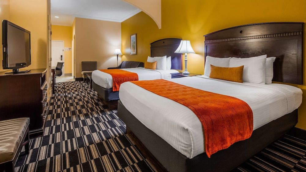 Best Western Plus Barsana Hotel & Suites 3