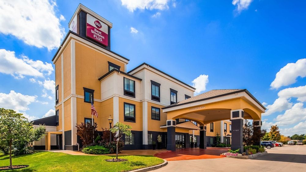Best Western Plus Barsana Hotel & Suites 1