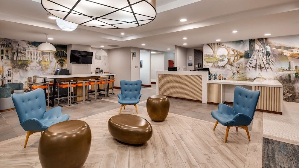 Best Western Premier Richmond City Gateway 2