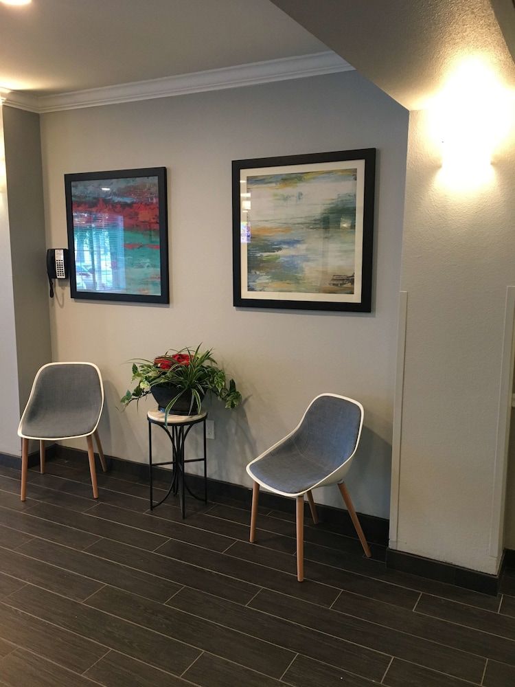 Best Western Visalia Hotel 2