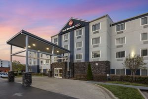 Best Western Plus Nashville Airport Hotel