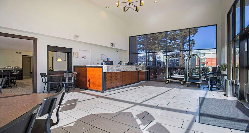 SureStay Plus Hotel by Best W. Sacramento North 3