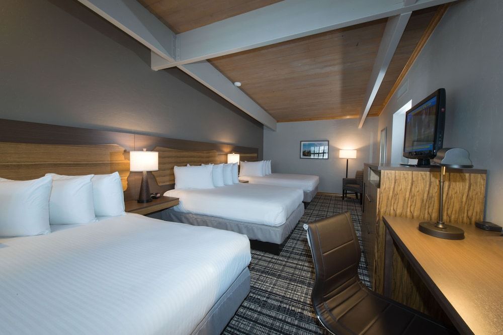 Best Western Antlers 3