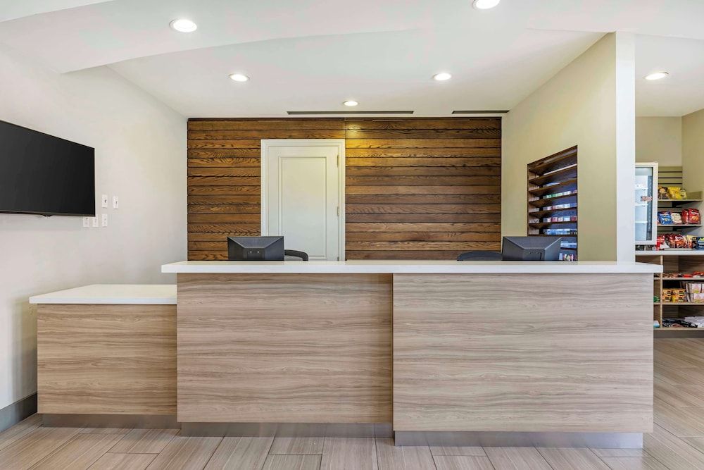 Best Western Plus Palm Desert Resort 3