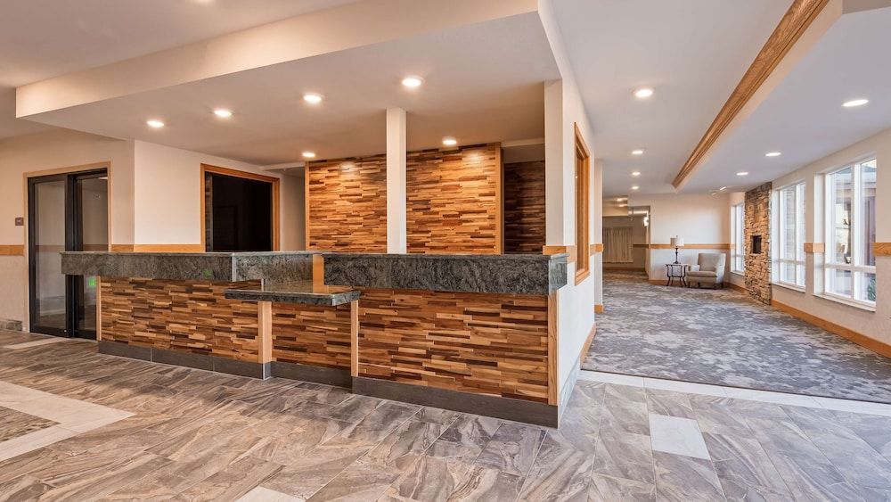 Best Western Plus Silver Saddle Inn 3