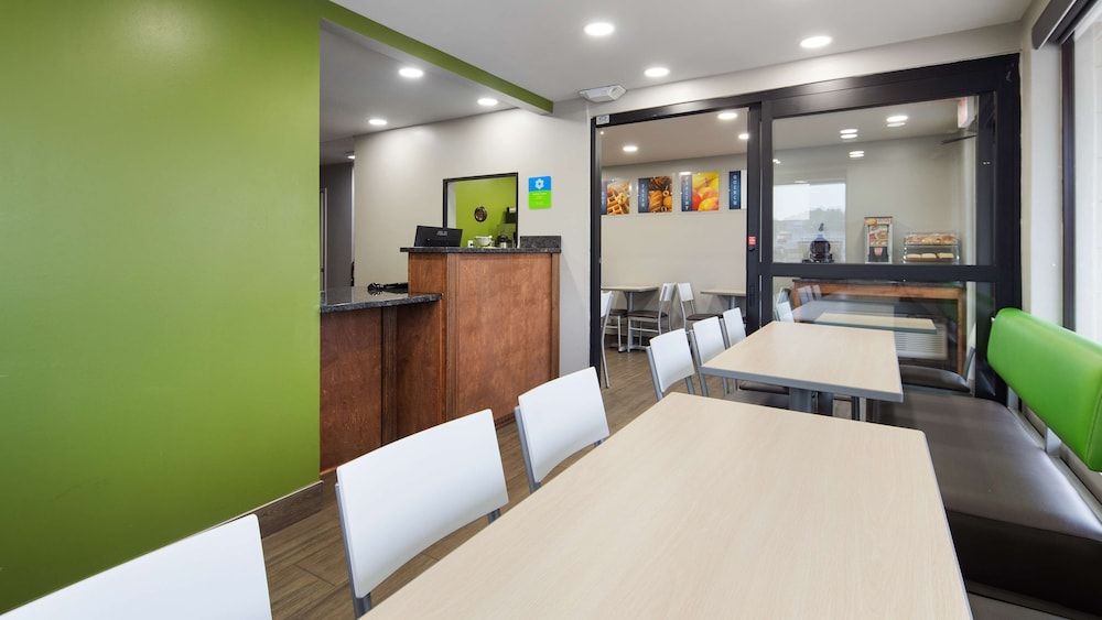SureStay Hotel by Best Western Jasper 3