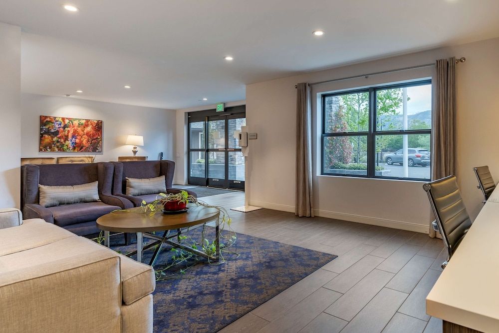 Best Western Plus Stevenson Manor 2