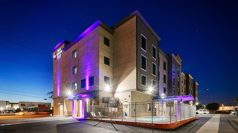 Best Western Plus Gardena Inn & Suites 1