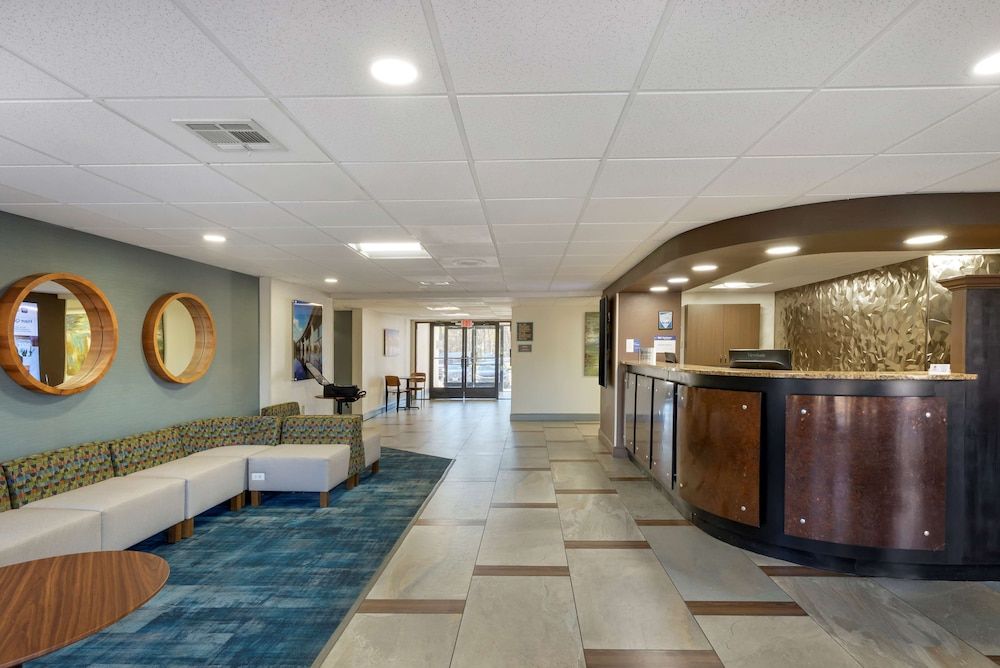 Best Western PLUS Executive Hotel 3
