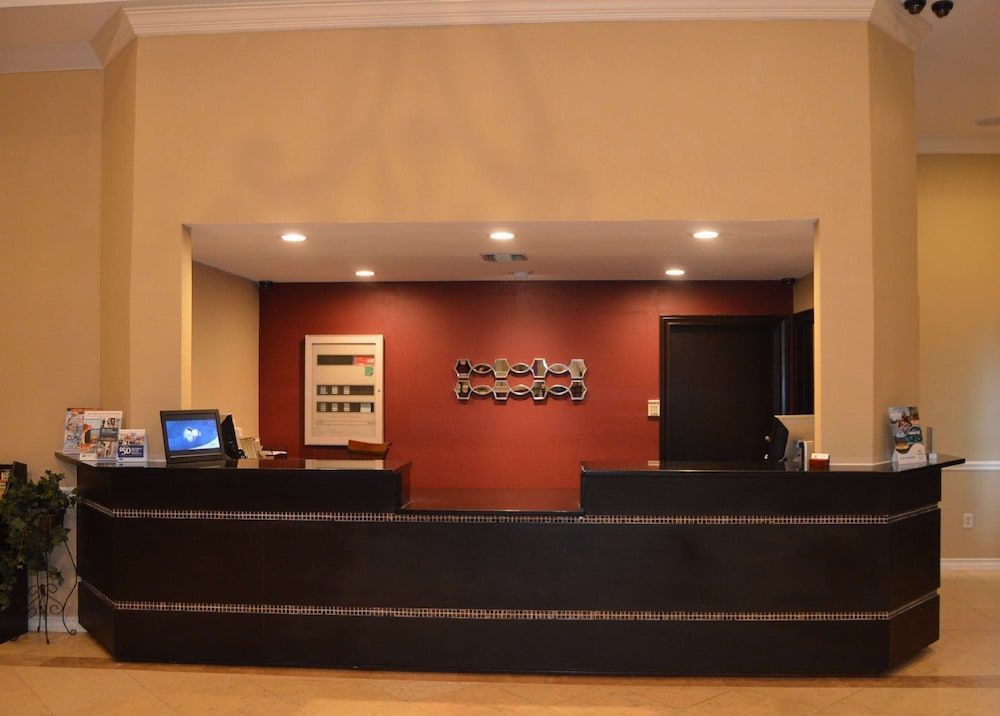 SureStay Plus by Best Western San Antonio Fiesta Inn 3
