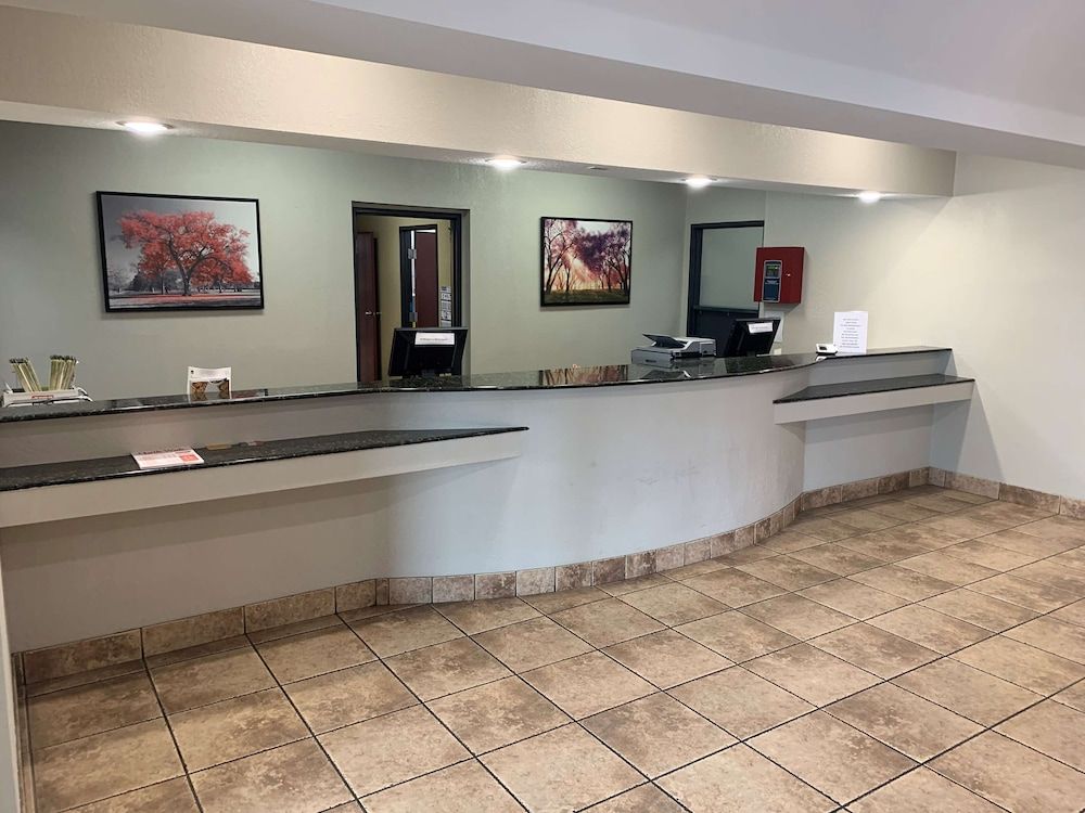 SureStay Plus by Best Western San Antonio Fort Sam Houston 2