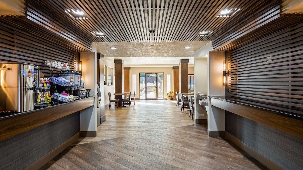Best Western Plus Hill Country Suites 3