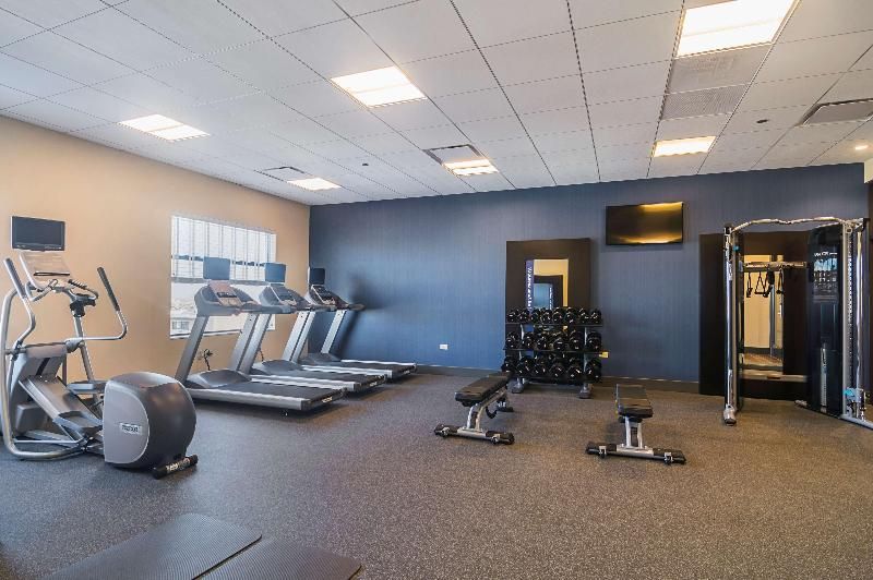 Hampton Inn Chicago North-Loyola Station 2