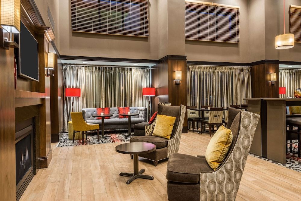 Hampton Inn & Suites Columbus Polaris 2