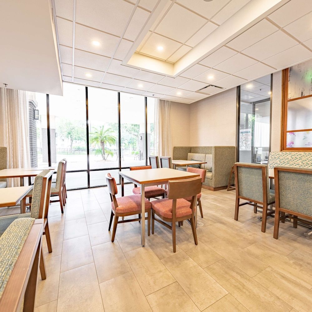 Hampton Inn Gainesville 2