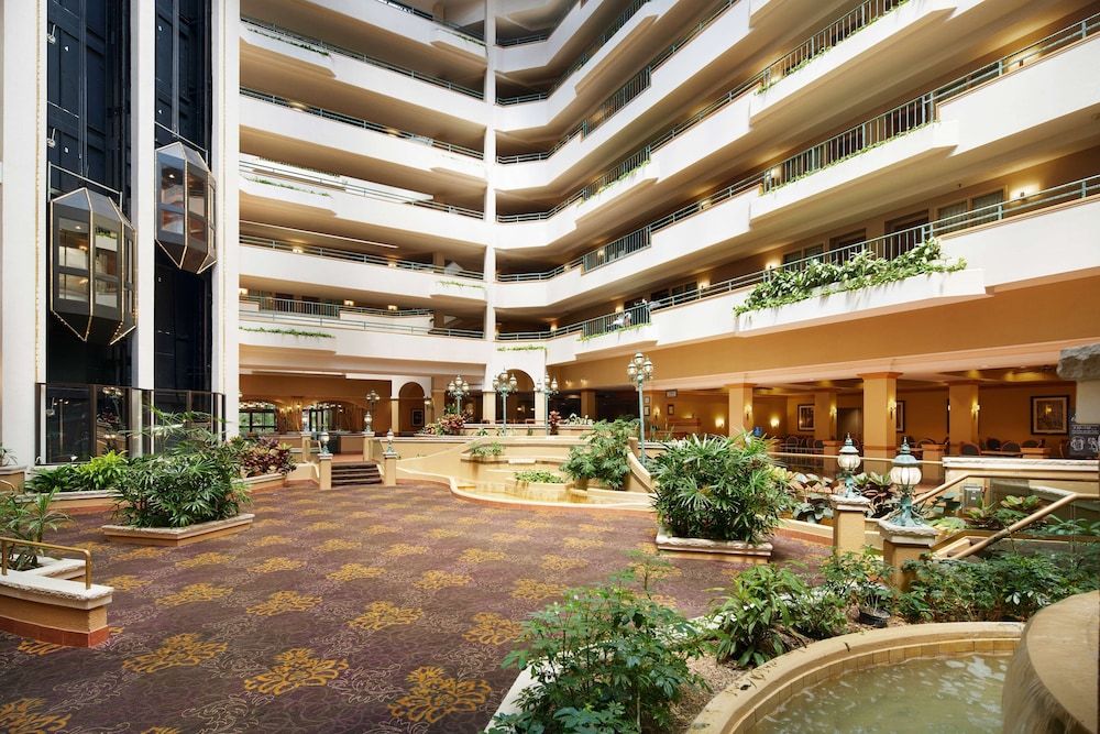 Embassy Suites by Hilton Greensboro Airport 3