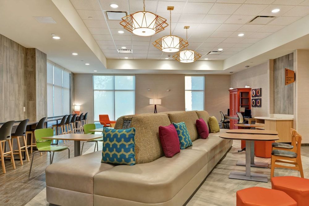 Home2 Suites by Hilton Charlotte Piper Glen 2