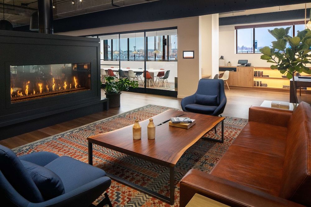 Canopy by Hilton Baltimore Harbor Point 3