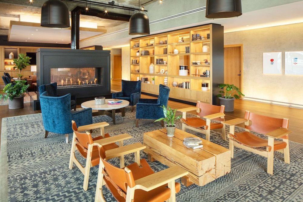 Canopy by Hilton Baltimore Harbor Point 2