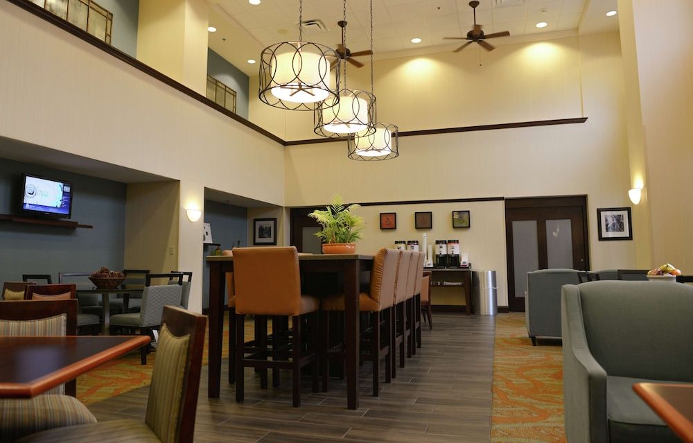 Hampton Inn & Suites-Knoxville/North I-75 3
