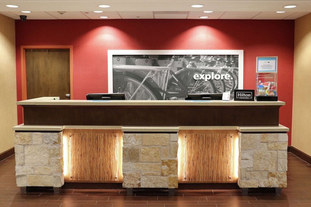 Hampton Inn Austin/Oak Hill 3