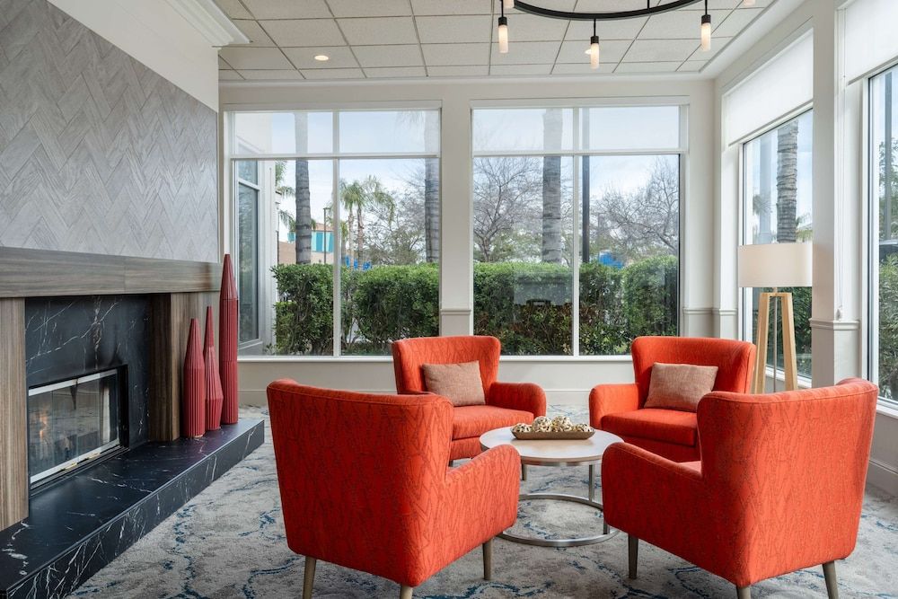 Hilton Garden Inn Bakersfield 2