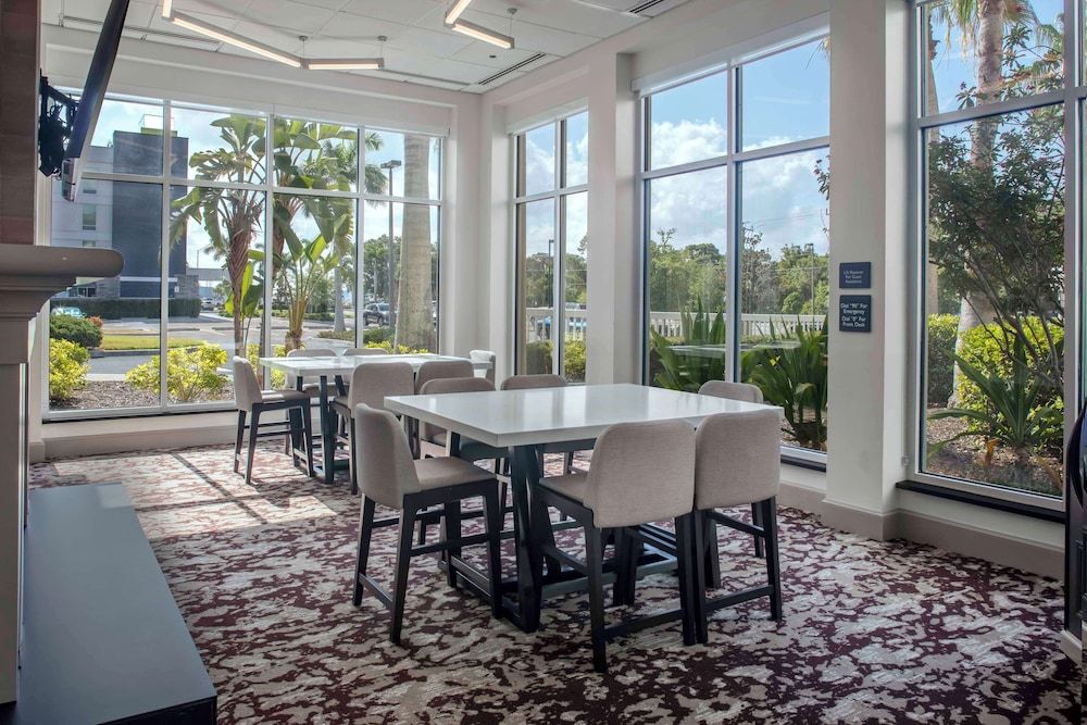 Hilton Garden Inn Sarasota - Bradenton Airport 3