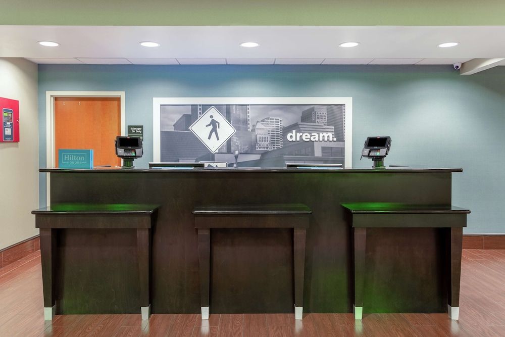 Hampton Inn Richmond - South 2