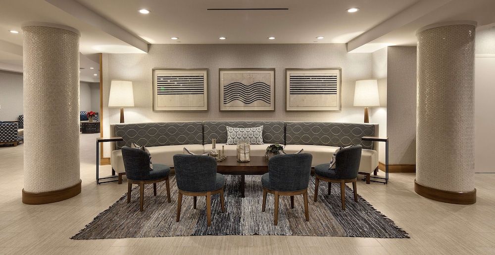 Redondo Beach Hotel, Tapestry Collection by Hilton 3