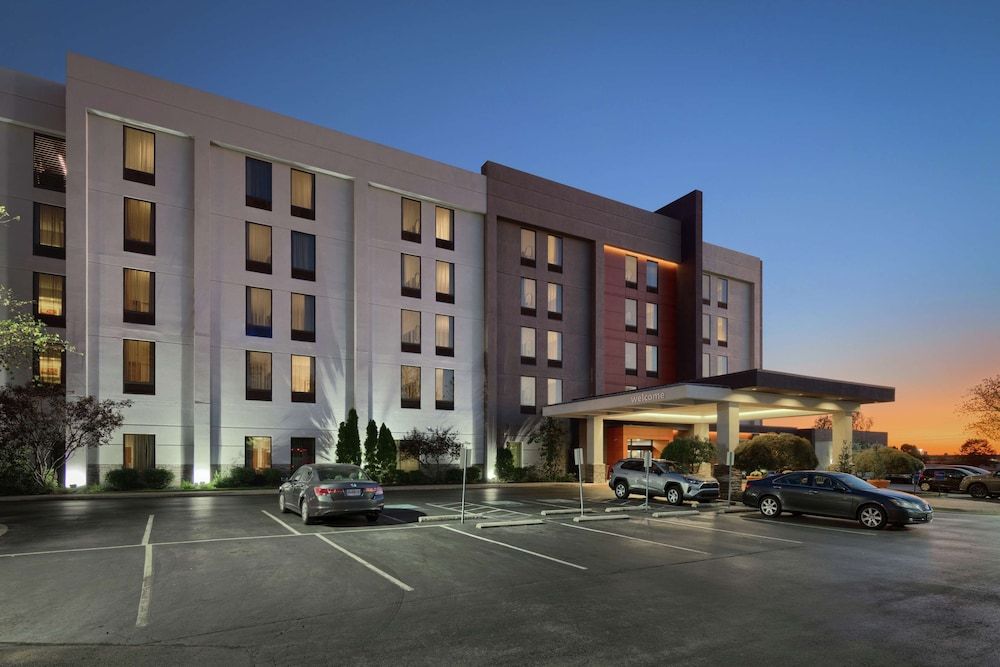 Hampton Inn Louisville - Northeast 1