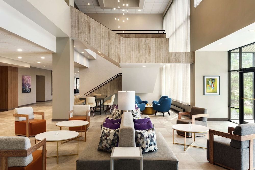 DoubleTree by Hilton St. Paul East 3