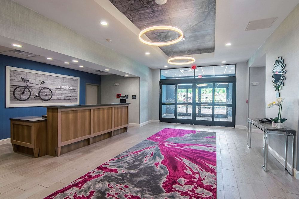 Hampton Inn & Suites Dallas/Richardson 2