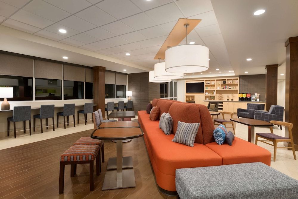 Home2 Suites by Hilton Glendale - Westgate 3