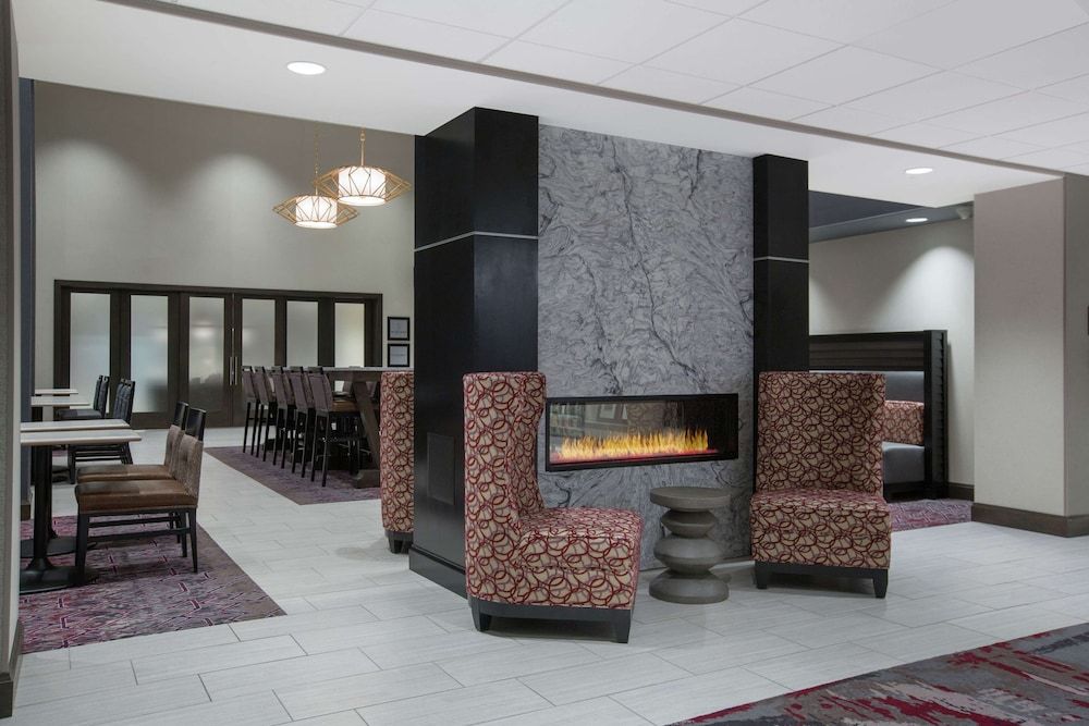 Hampton Inn & Suites Reno/Sparks 2