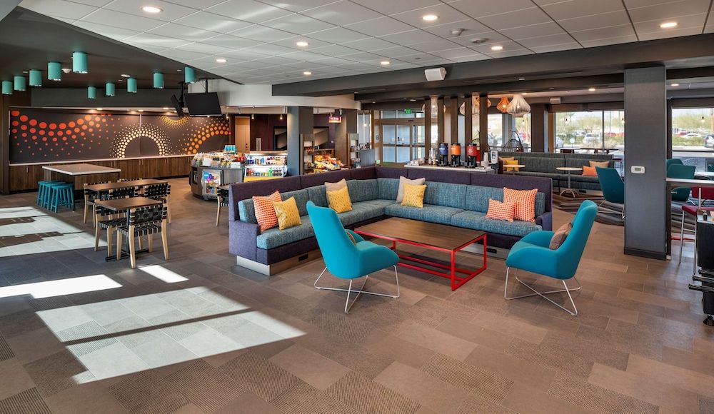 Tru By Hilton Phoenix Glendale Westgate, AZ 2