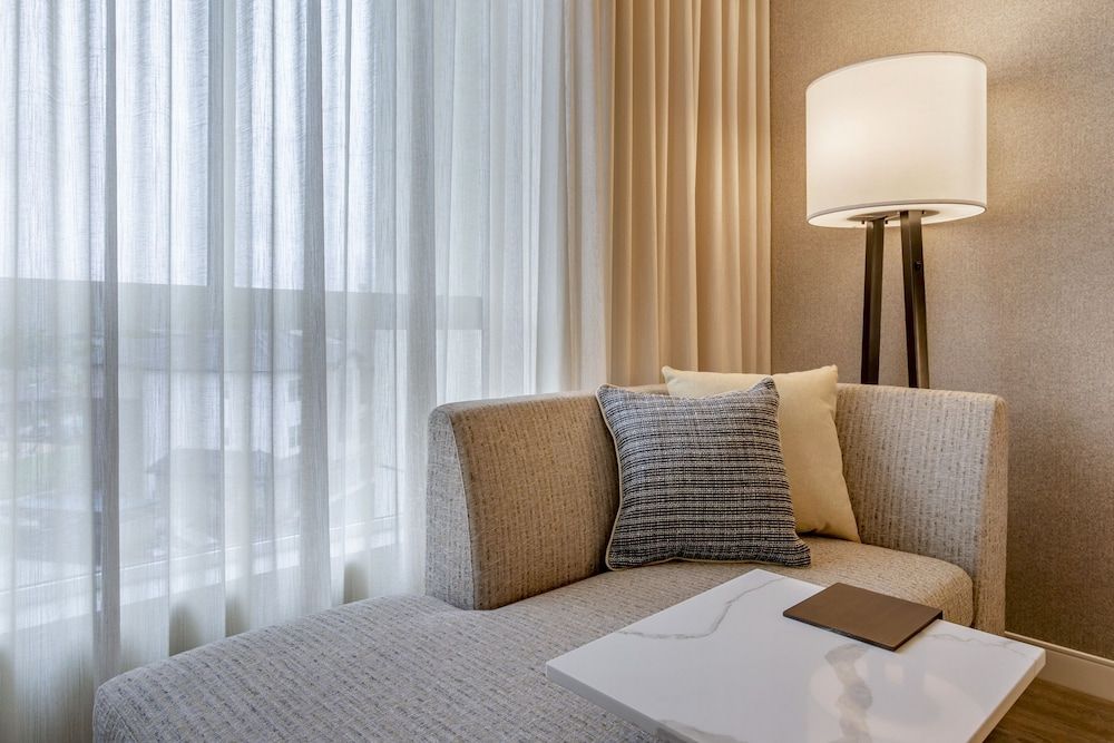 Hotel Centro Sonoma Wine Country, Tapestry 3