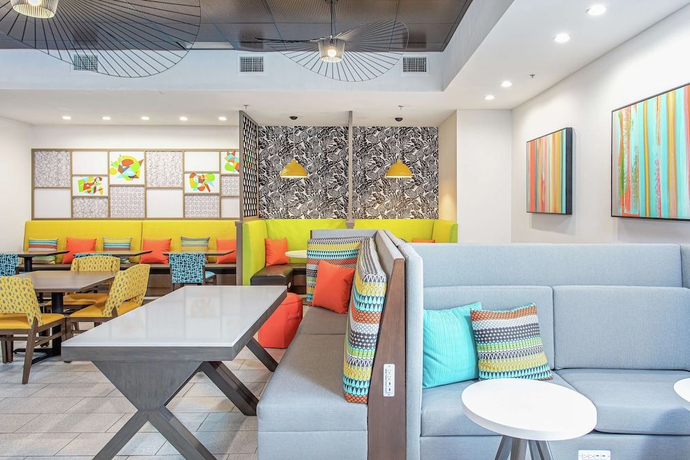 Hampton Inn Pensacola Beach 2