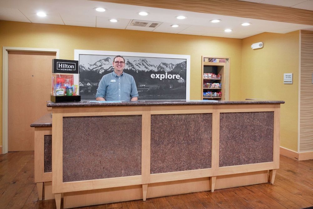 Hampton Inn & Suites Denver/South-RidgeGate 3