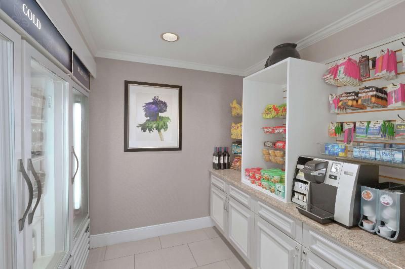 Hilton Garden Inn Springfield, MA 3 estrelas em Springfield