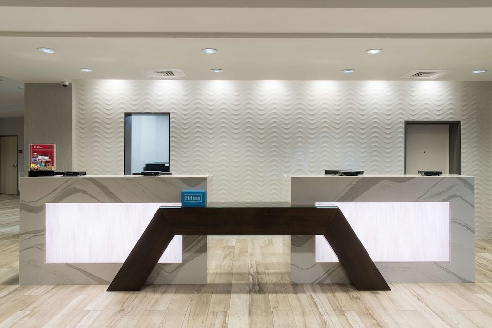 Hampton Inn & Suites Hilton Cape Canaveral Cruise 3