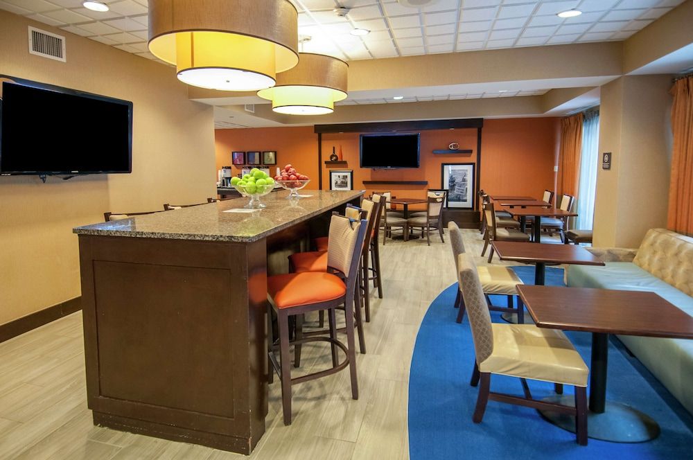 Hampton Inn Metairie 3