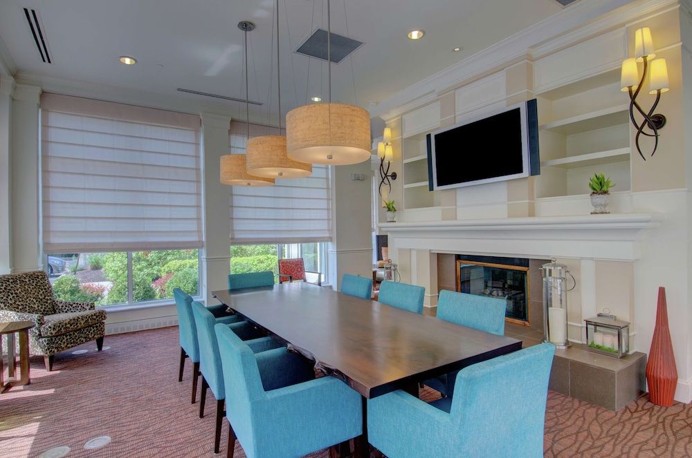 Hilton Garden Inn Norwalk 2