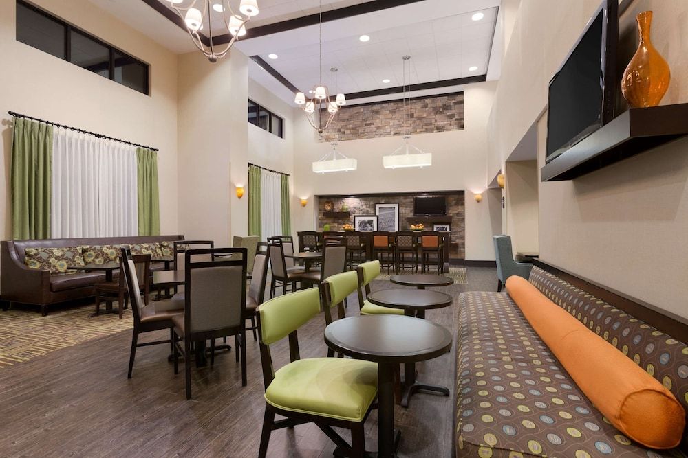 Hampton Inn & Suites Birmingham/280 East-Eagle Point 3