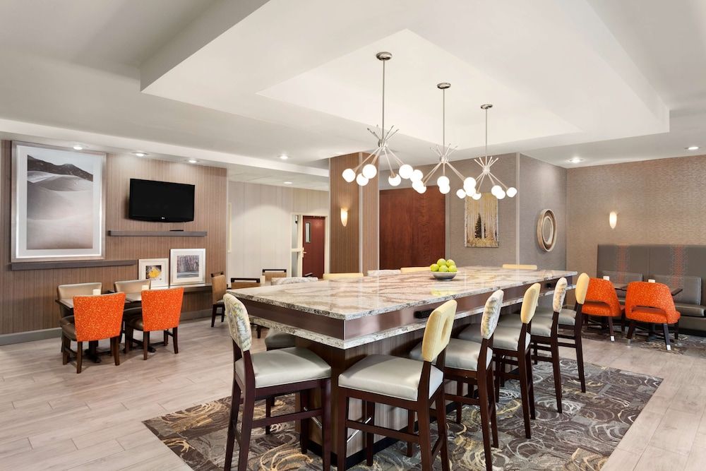 Hampton Inn & Suites Denver - Cherry Creek 3