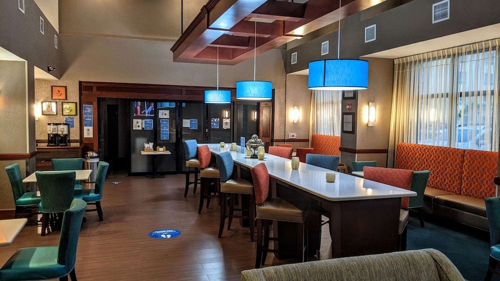 Hampton Inn & Suites Jacksonville Beach 3