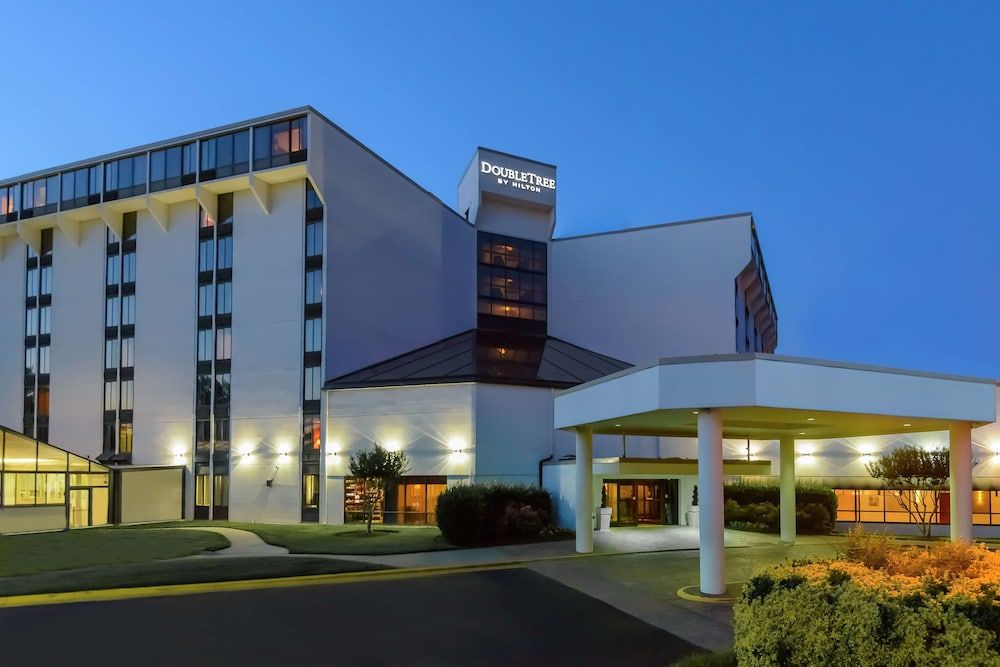 DoubleTree by Hilton Richmond - Midlothian 1