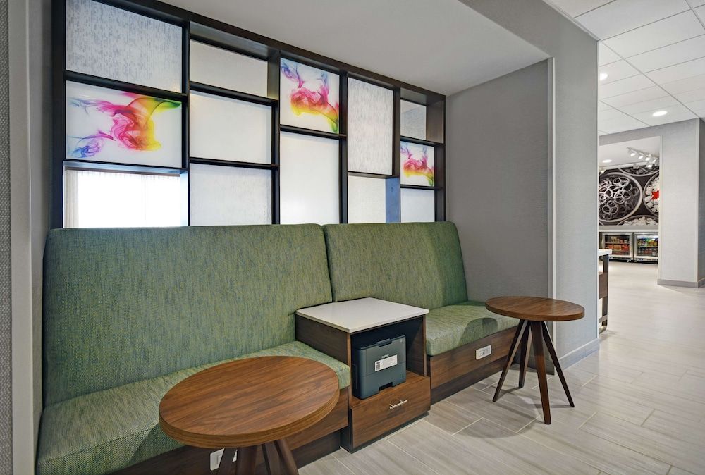 Hampton Inn Las Vegas Strip South 2