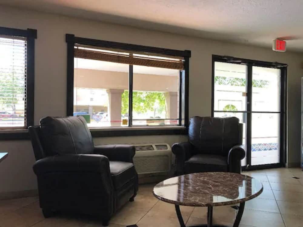 Days Inn by Wyndham Albuquerque West 2