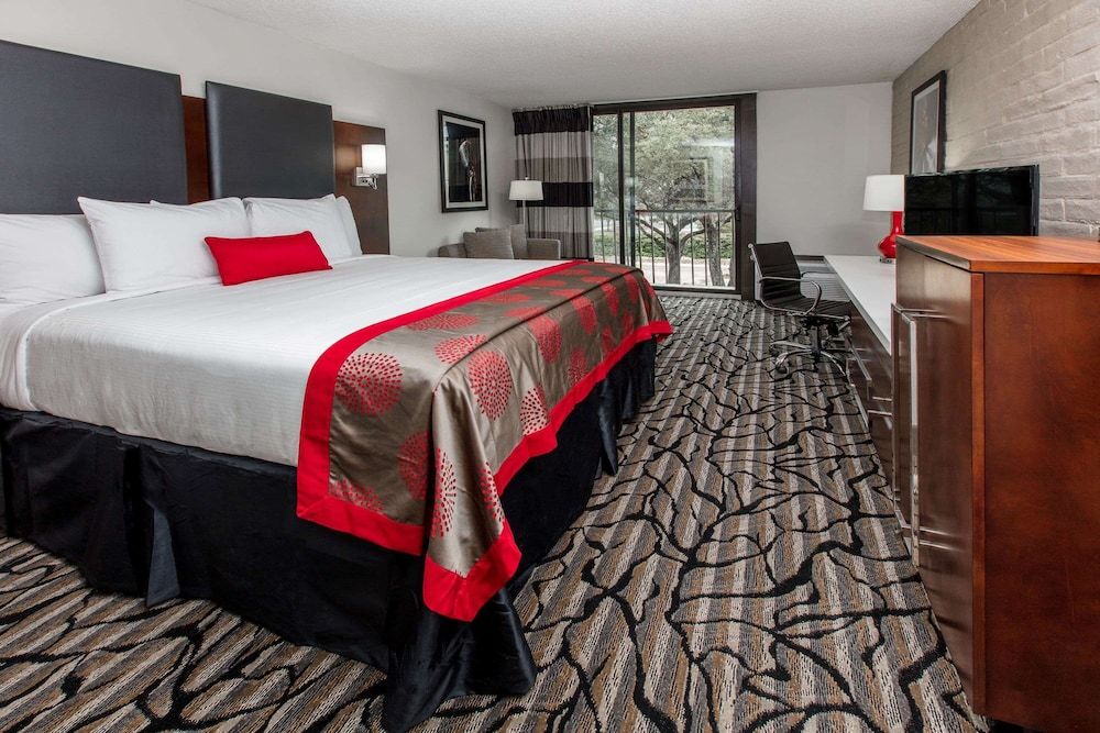 Ramada by Wyndham Austin South -1 estrellas en Austin